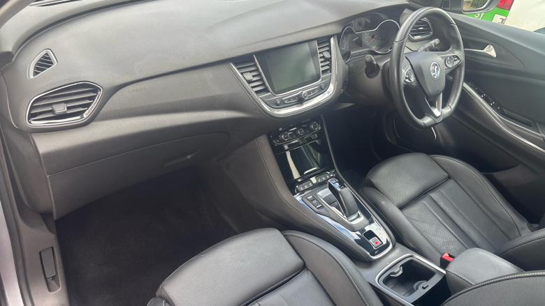 Vauxhall Grandland X 1.6 Hybrid4 300 Business Ed Nav Premium 5dr Auto Hatchback